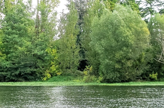 Pontoon location (Small)